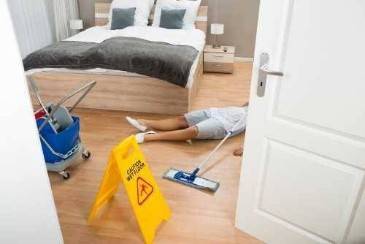 Slip and Fall Lawsuits vs. Insurance Settlements in New York